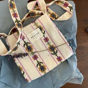 Brand new! Cute floral Sézane floral cotton canvas tote!